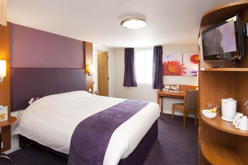 Premier Inn Lichfield North East Kültér fotó